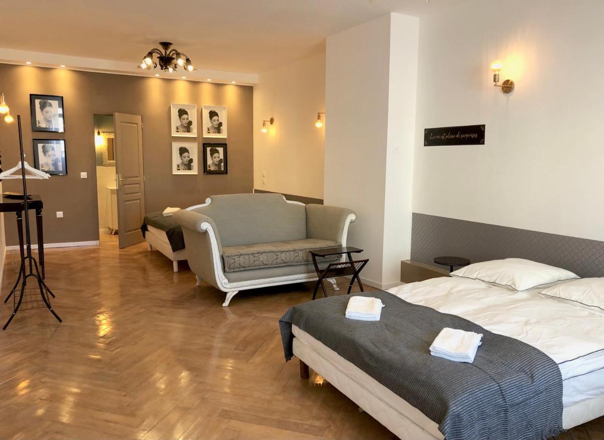 Hotel D'Artiste Pierrefontaine-les-Varans エクステリア 写真