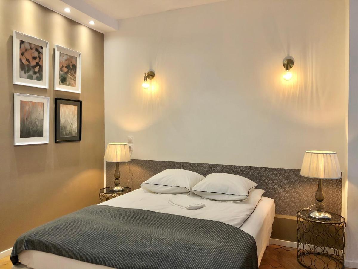 Hotel D'Artiste Pierrefontaine-les-Varans エクステリア 写真