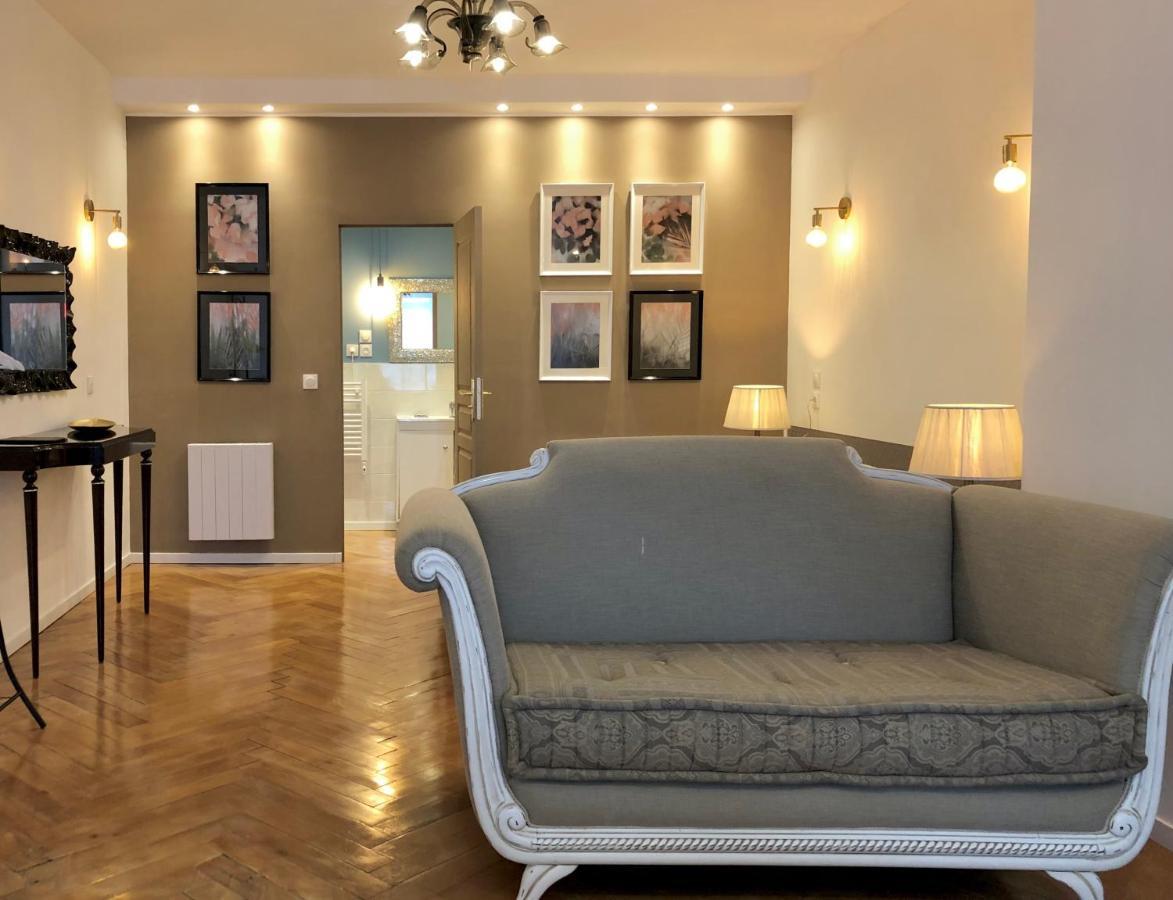 Hotel D'Artiste Pierrefontaine-les-Varans エクステリア 写真